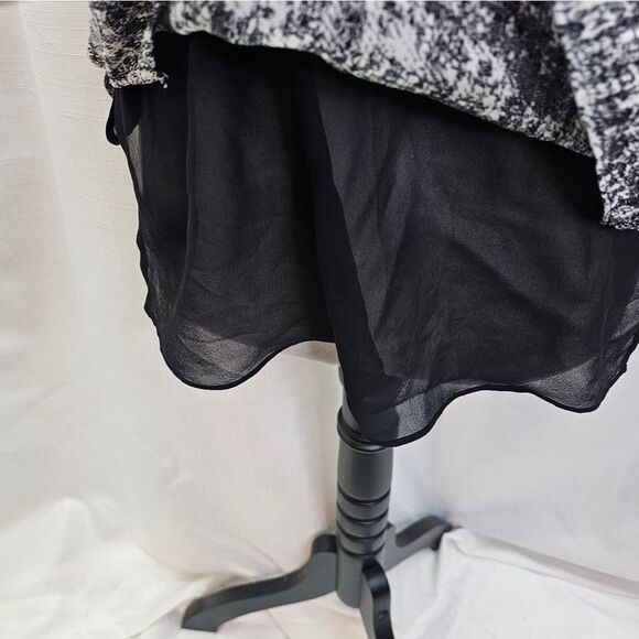 Vince Black Abstract Print Burnout Silk Sleeveless Top Size Small - Picture 4 of 8